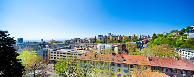 Panorama depuis l’esplanade du Château Saint-Maire (c) www.diapo.ch