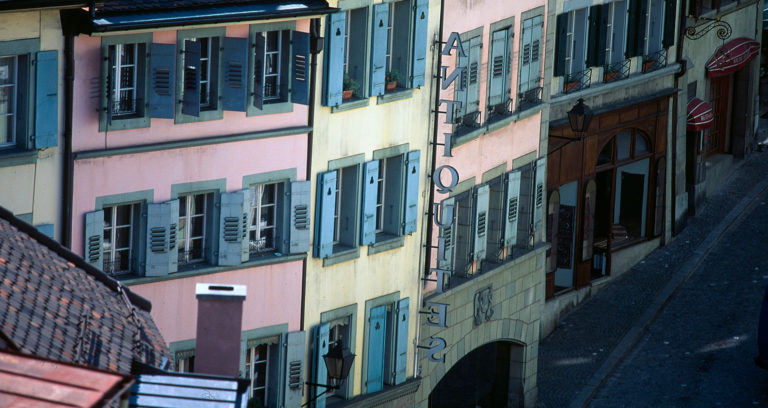 Fa&ccedil;ades de la Rue de la Mercerie