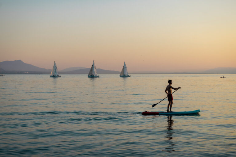 Voile et paddle sur le lac Leman