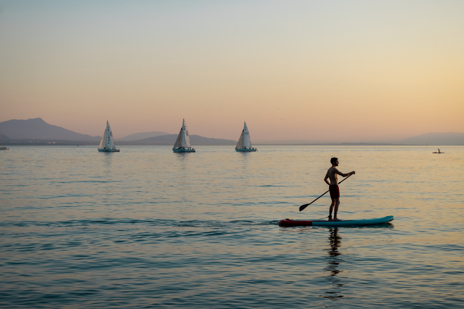 Voile et paddle sur le lac Leman